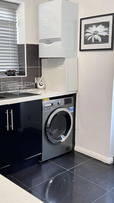 Cheerful 3 Bedroom Townhouse With Free Parking. Billericay Εξωτερικό φωτογραφία