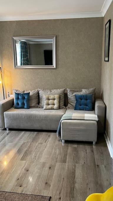 Cheerful 3 Bedroom Townhouse With Free Parking. Billericay Εξωτερικό φωτογραφία