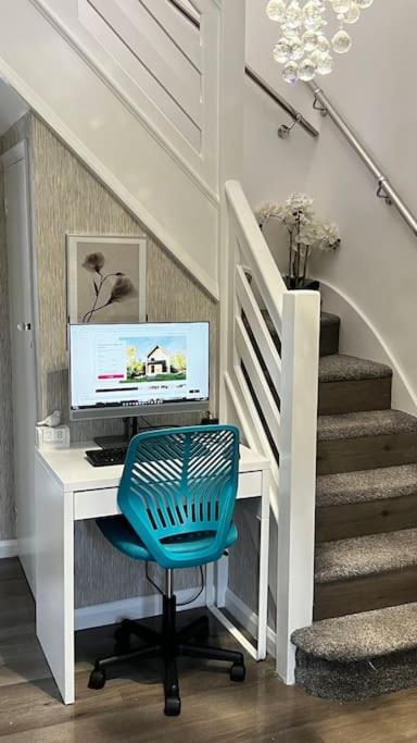 Cheerful 3 Bedroom Townhouse With Free Parking. Billericay Εξωτερικό φωτογραφία