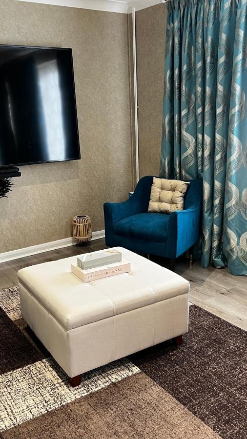 Cheerful 3 Bedroom Townhouse With Free Parking. Billericay Εξωτερικό φωτογραφία